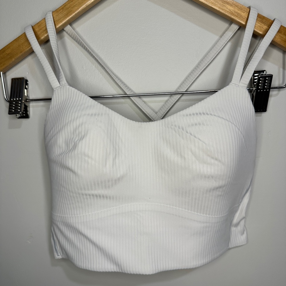 Lululemon - White Ribbed Sports Bra